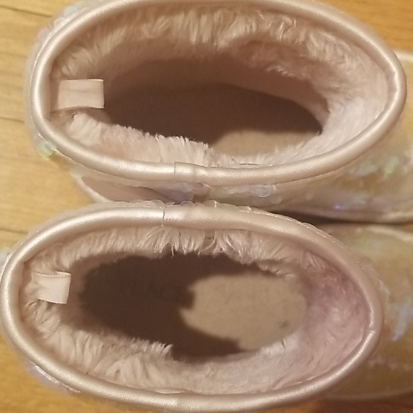 Children's Place Pink Irridescent Sequined Boots - Picture 7 of 12